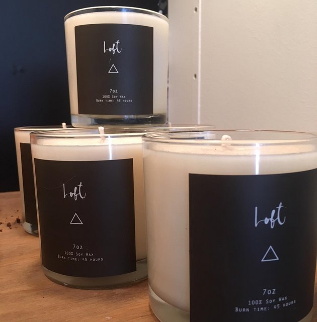 IndyMonthly's tweet photo. These candles, produced by @onyxexchange exclusively for @EvaMaison, come with an added surprise. 25 Days Of Holiday Gifts: The Two-In-One Candle https://t.co/rjGCYMO8LJ #25DaysOfGifts https://t.co/IqYKYk2VpW