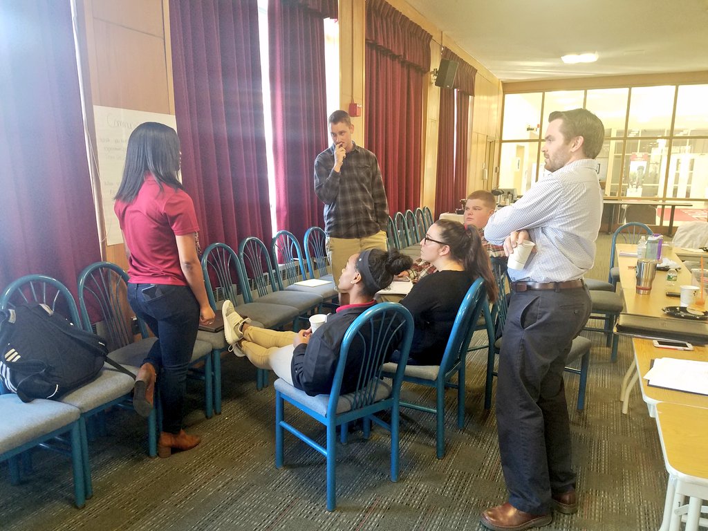 KJBrochu's tweet photo. Chatting about making the most out of the graduate experience w/ our @RegisLife_MA @GoRegisPride grads! So proud of this team #Gradvocate #RegisGradsRock https://t.co/6uxHrv1Wji