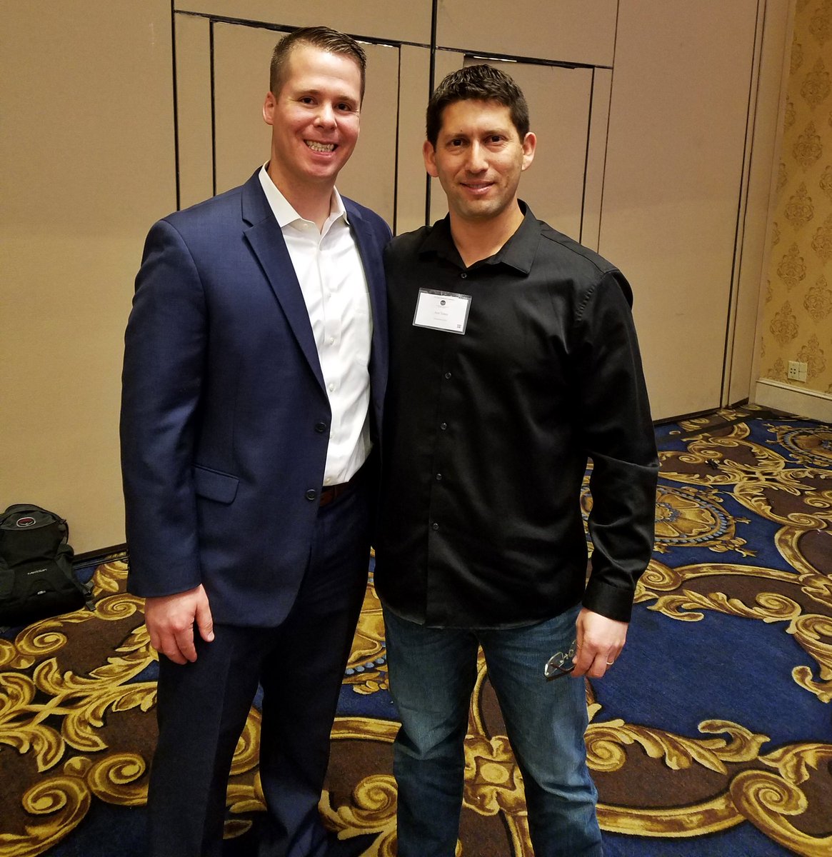 amitoben's tweet photo. Really happy to finally meet @PatrickVanHorne at the #CloseProtectionConference2017
#LeftOfBang #CPJournal https://t.co/QCiYfGwiMu