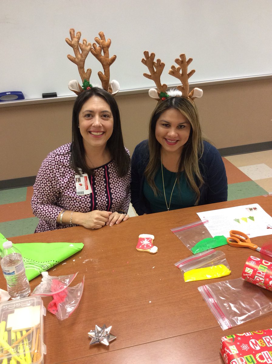 OHcisd's tweet photo. Cookies, Reindeer, and gifts were made at our Instructional Coach meeting! #ICHCISD https://t.co/il1kclHFJd