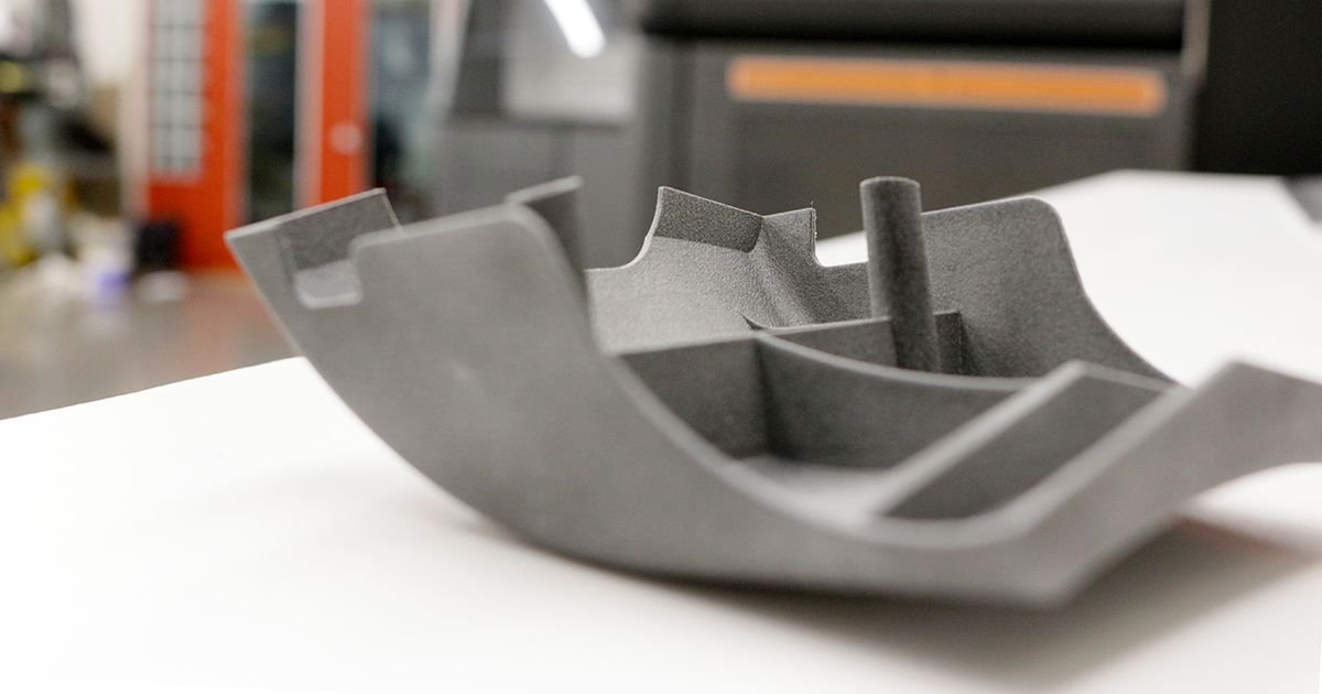 dilabsinc's tweet photo. Our new technology offers the quality of injection molding + 10x the flexibility &amp; none of the tooling costs. This sample part shows the incredible finish quality directly out of the printer. #MJFtechnology #neweraofmanufacturing  

https://t.co/RBdlfvMyjO https://t.co/tCxQZ42yhB