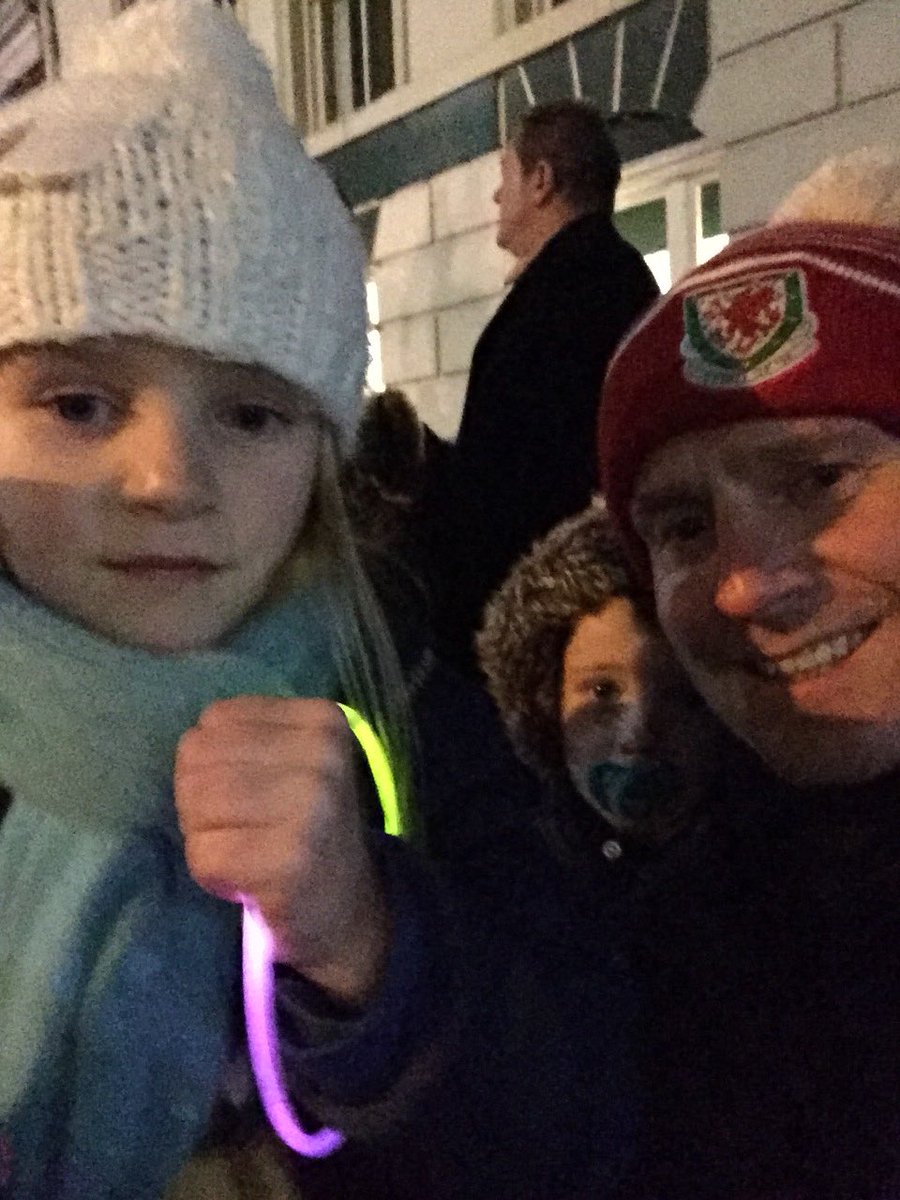 welshDRW's tweet photo. We really enjoyed tonight’s lights event in Welshpool. So nice to see such a huge crowd. Well done to all involved #MyWelshpool https://t.co/THad7gkktj
