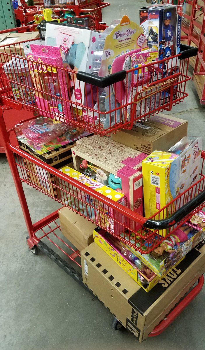 ryanhtarget's tweet photo. Had fun scanning and pulling batches for Toys and Seasonal today! We scanned every label in order to #fillthefloor and #freeupthebackroom a bit. #whenLOGisLOD #perfectstack  #T0906 https://t.co/XsaqnRbCS8
