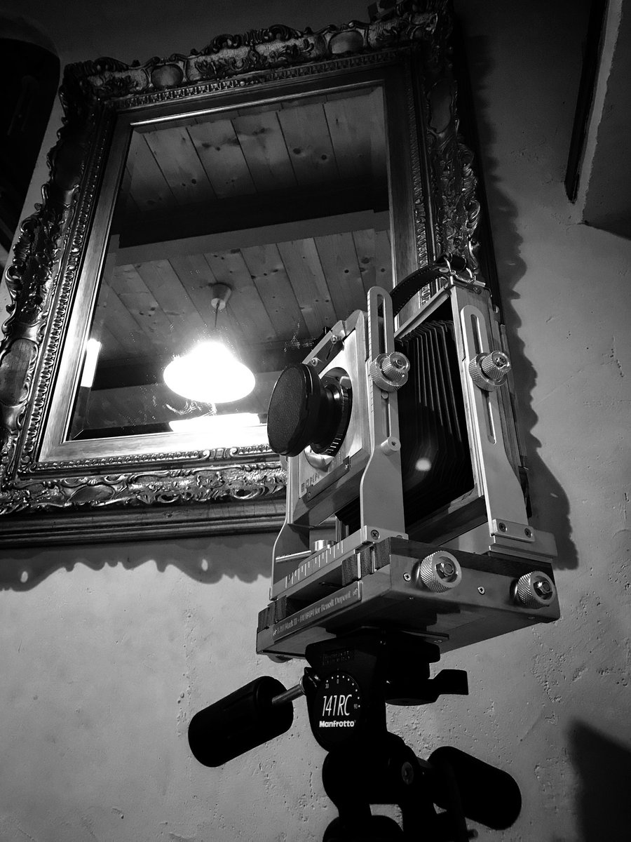 BOMMcameras's tweet photo. Unique, each one to the last. #bommcameras #L45 series. #handmade #largeformatcameras #MadeInItaly #filmcamera #filmcommunity https://t.co/diOOP5wAc4