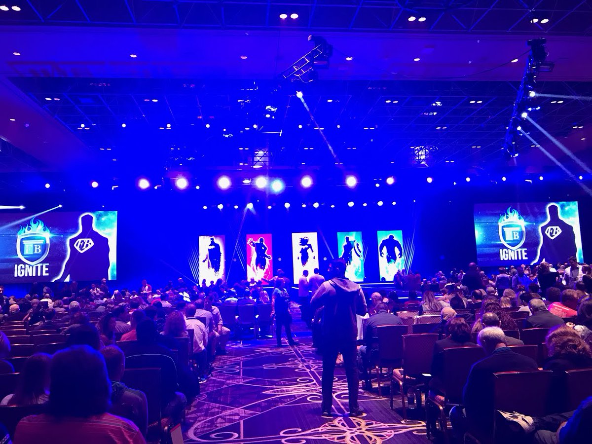 edgefactory's tweet photo. @fortunebuilders ’ Ignite17 opens at the RIO in Las Vegas today. A/V by @OPAVofficial  and content by @edgefactory #OPAV #edgefactory #OPAVwithedge #FortuneBuilders #Ignite17 #Ignite2017 #RIO #LasVegas https://t.co/0SR9MJWSKU