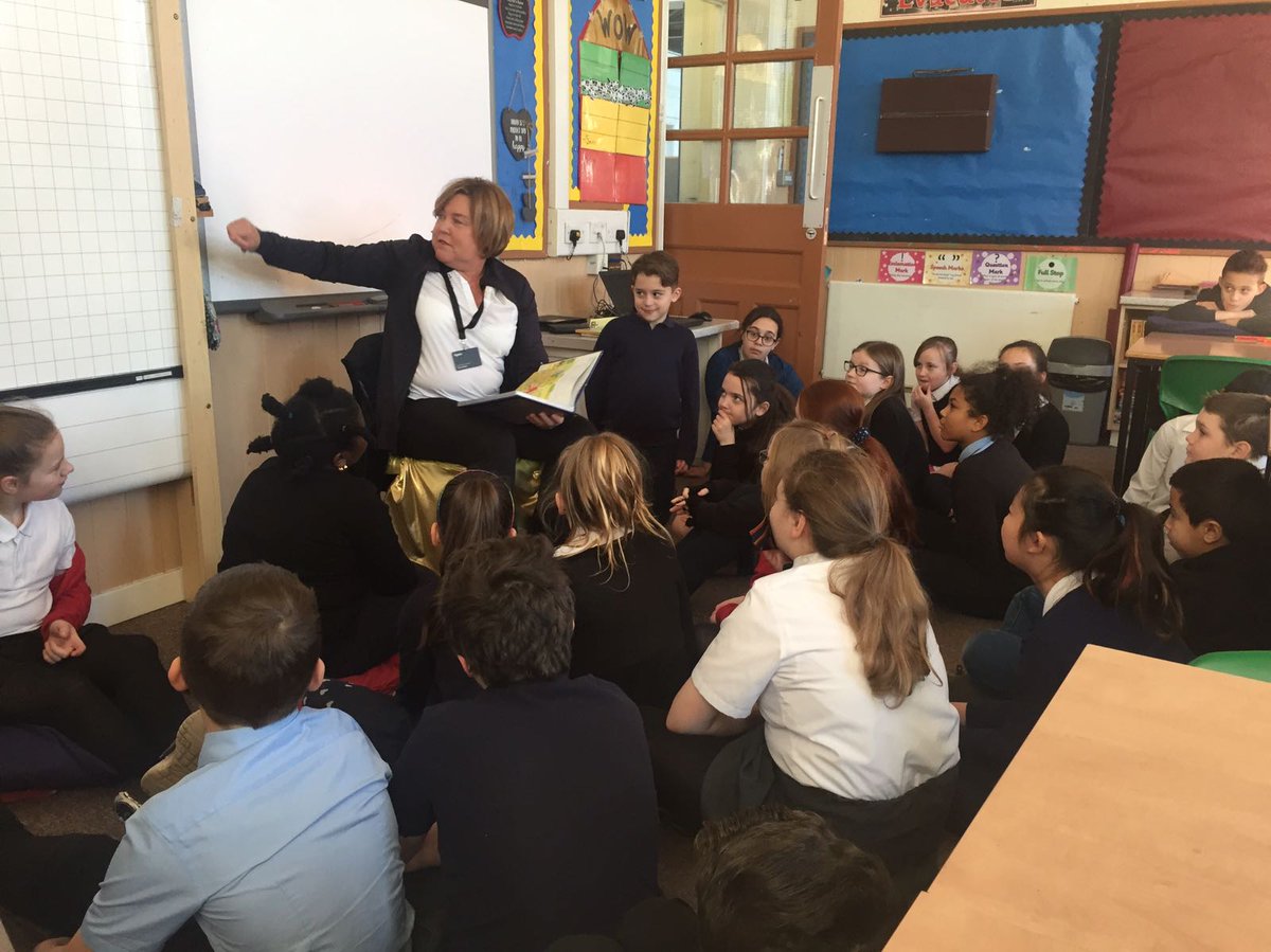 WBurghPrimary's tweet photo. Eve's Mum and Aaron's Mum came to share their #ChildhoodFavourites. Thank you for giving up your time. #BookWeekScot #WillybugsRead https://t.co/0cPp61pONw