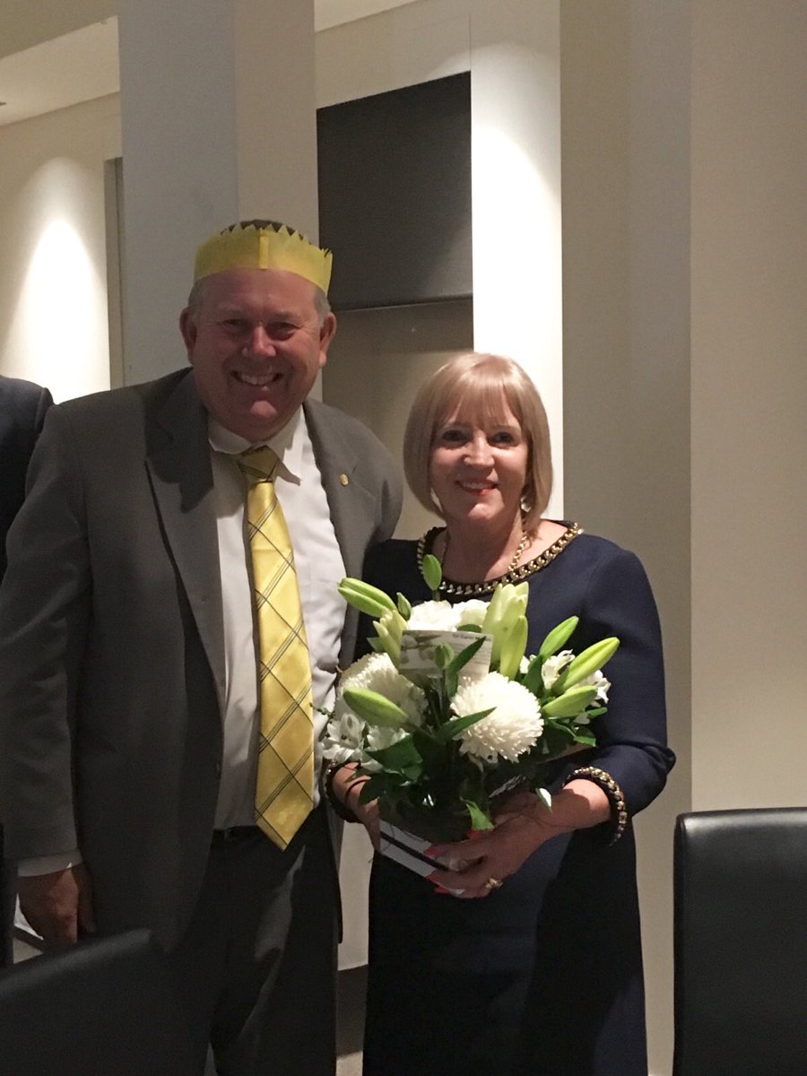 CarolForEnfield's tweet photo. @GaryJohanson4U   Humbled once again for recognition via the Mayor from my peers @CityofPAE Christmas get together https://t.co/VrJd9XdU3c