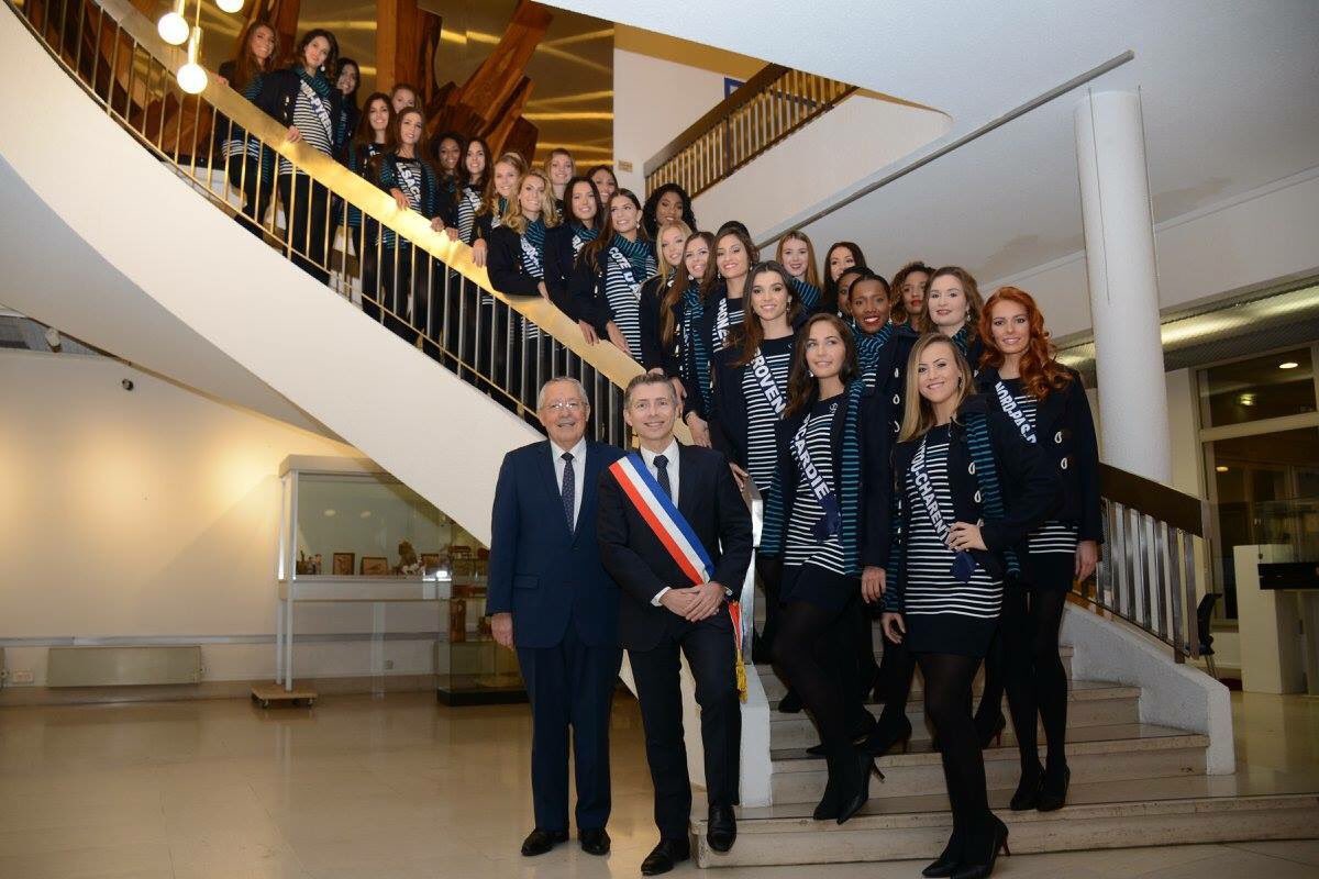 Election Miss France 2018 - Samedi 16 Décembre 2017 - 21h00 - TF1 - Page 3 DP_hbFyXkAASMeg