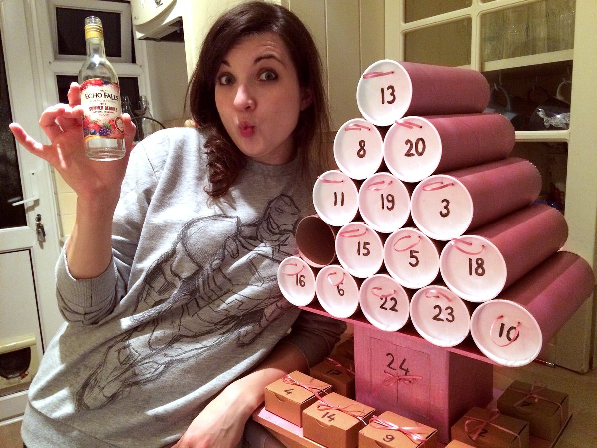 Happy Wife, happy life = rosé wine advent calendar. (yes, the little boxes too - as rosé truffles)
#rosé #wine #Calendar #wife #mum #happy #husbandpoints #diy #cardboard #pink #youdeserveit #advent #AdventCalendar #handmade #truffle #mumlife #wifelife