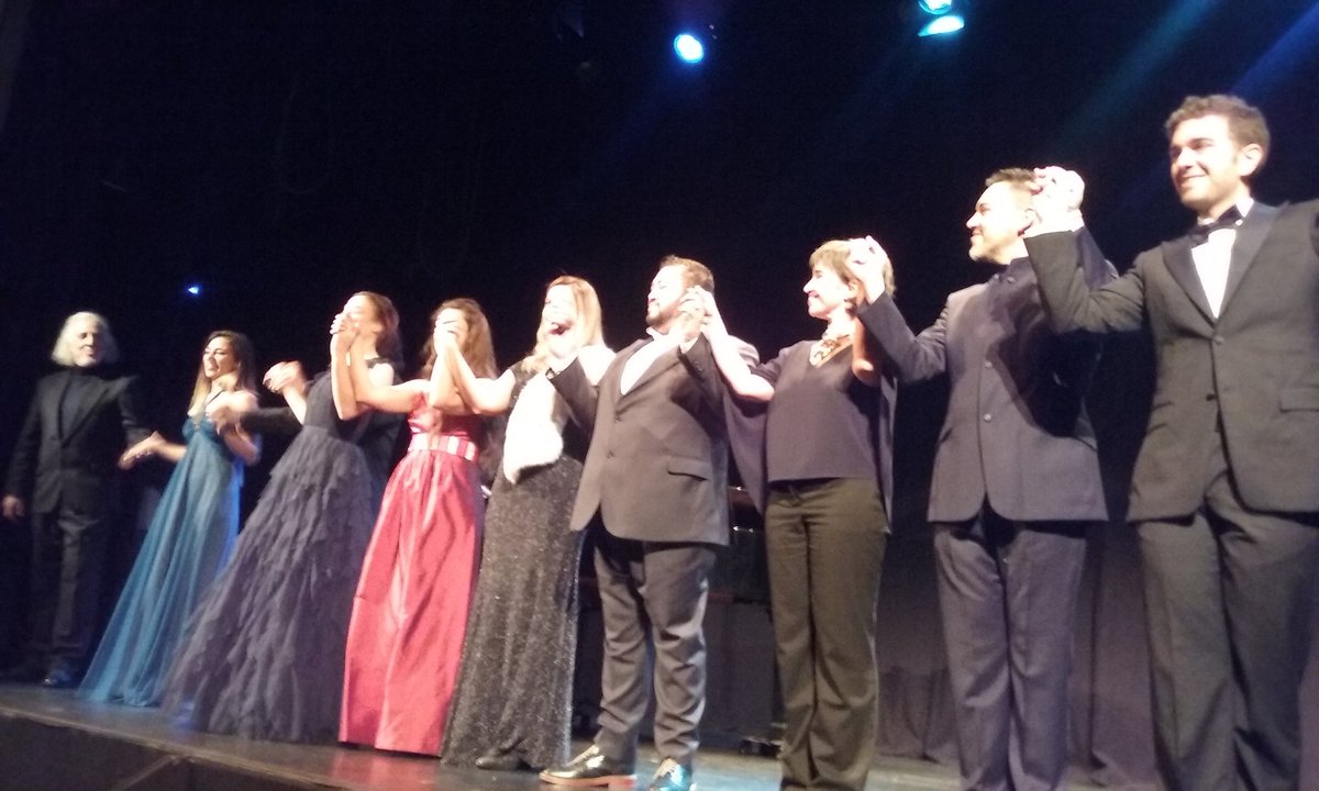 BassolsAlbert's tweet photo. Gran nivell en la Gala Lírica de presentació temporada @AOSarria amb
@Tenorgimenez @egiartenor  Carlos Chausson @Odile2r i altres grans intérprets amb peces de Rossini, Mozart i Donizzeti. Presentació de @ramongener https://t.co/nQb4km1gOW
