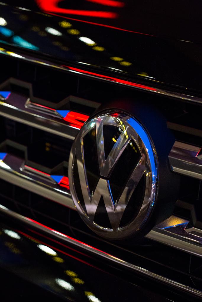 AutoFair_VW's tweet photo. Light up the night with your #VW https://t.co/LhAQRcnxWZ