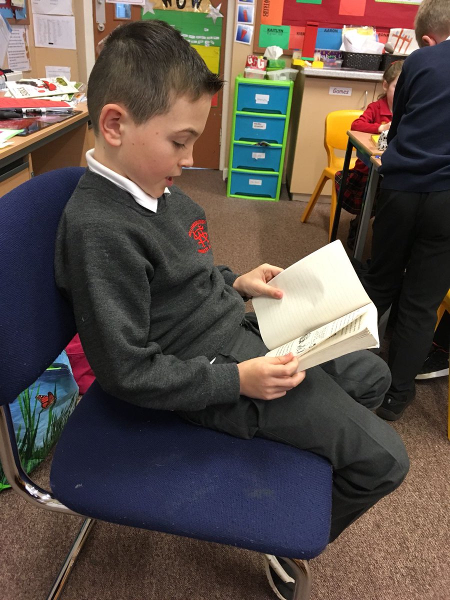 WBurghPrimary's tweet photo. P5a shared their stories and answered questions about their reading habits. #BookWeekScot #WillybugsRead https://t.co/qxr6Xz5rGn