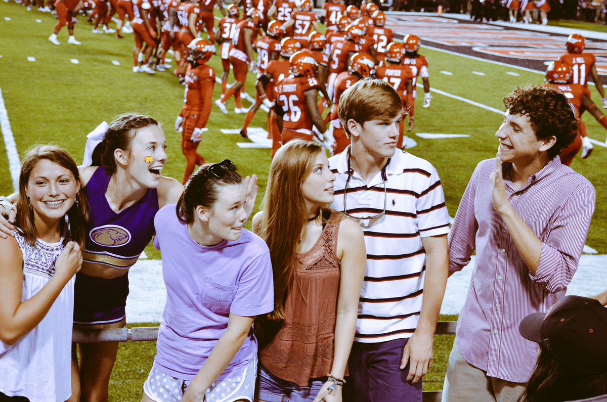 piper_itup's tweet photo. happy bday harry!!! hope you have the best day buddy boy #awkpics #forthawin https://t.co/tHK9PJknO3