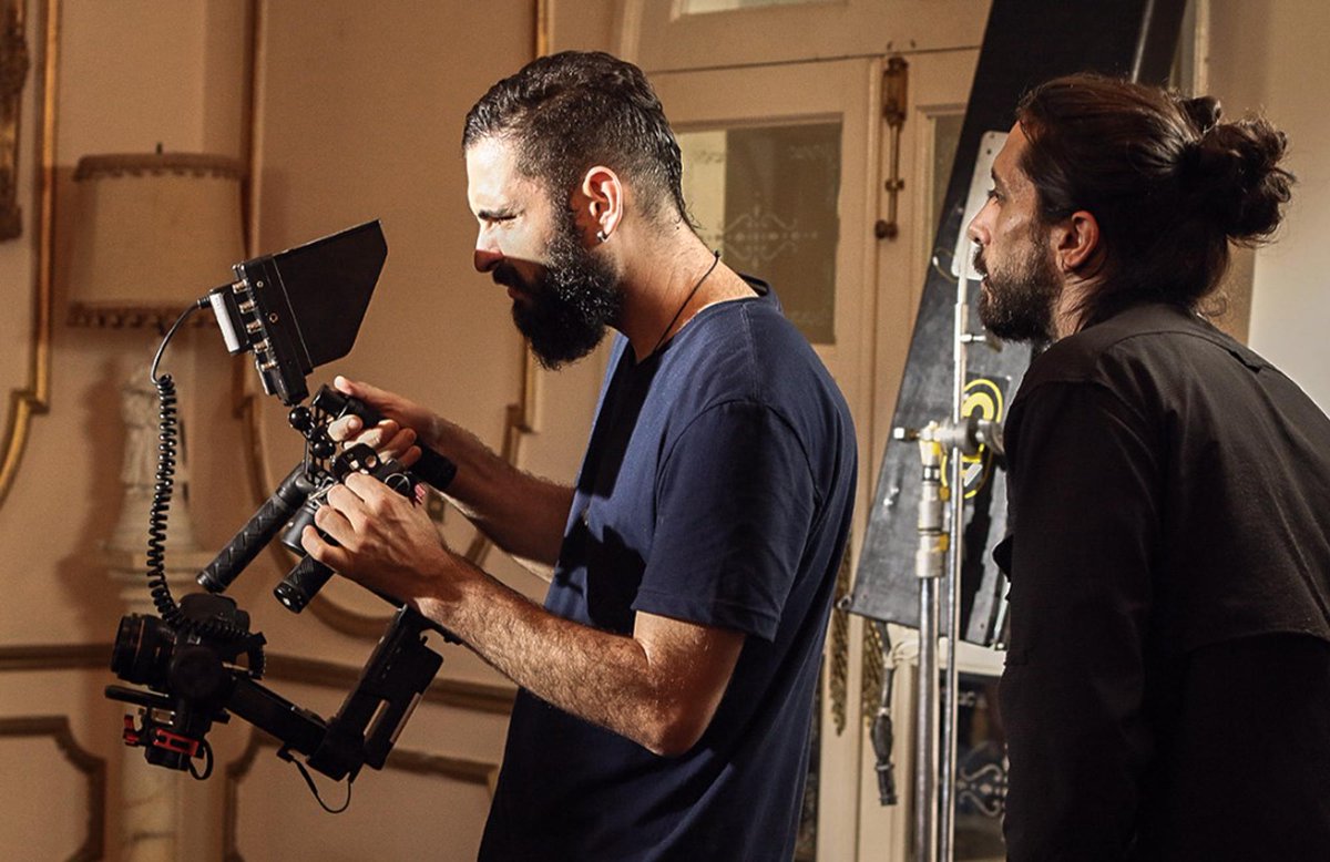 JMCimmarusti's tweet photo. Making Of The Dancing Smile by Dr Luis Sifont. 
-Ronin M
-Cámara: 5D Mark IV
-Lente: 50mm 1.4
Foto @alejandro.arrias https://t.co/2sgALf08N8