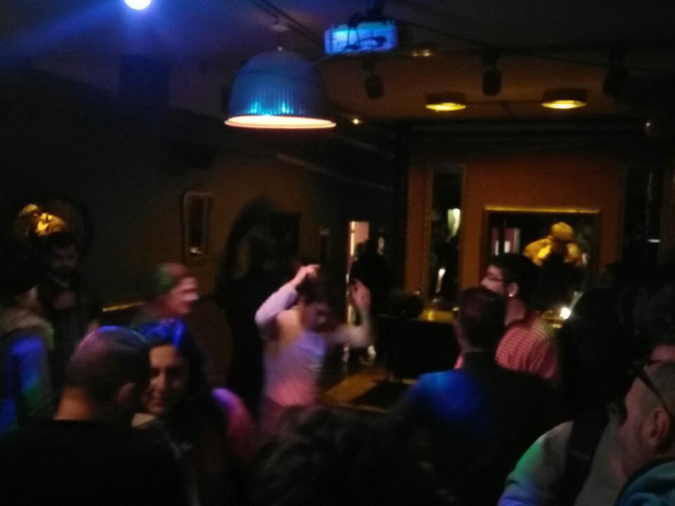 Comite1desembre's tweet photo. Gràcies @joaquim_roqueta i @eugenirodriguez per l'organització de les #Nitsvermelles #DMS2017 #VIHQDRETS https://t.co/qxWG4Pdkng