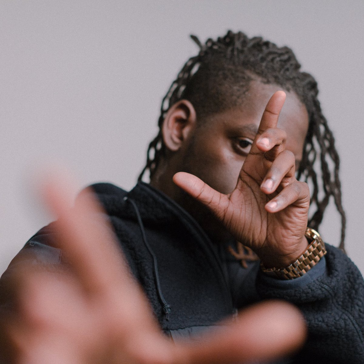 VisualsByPierre tweet media