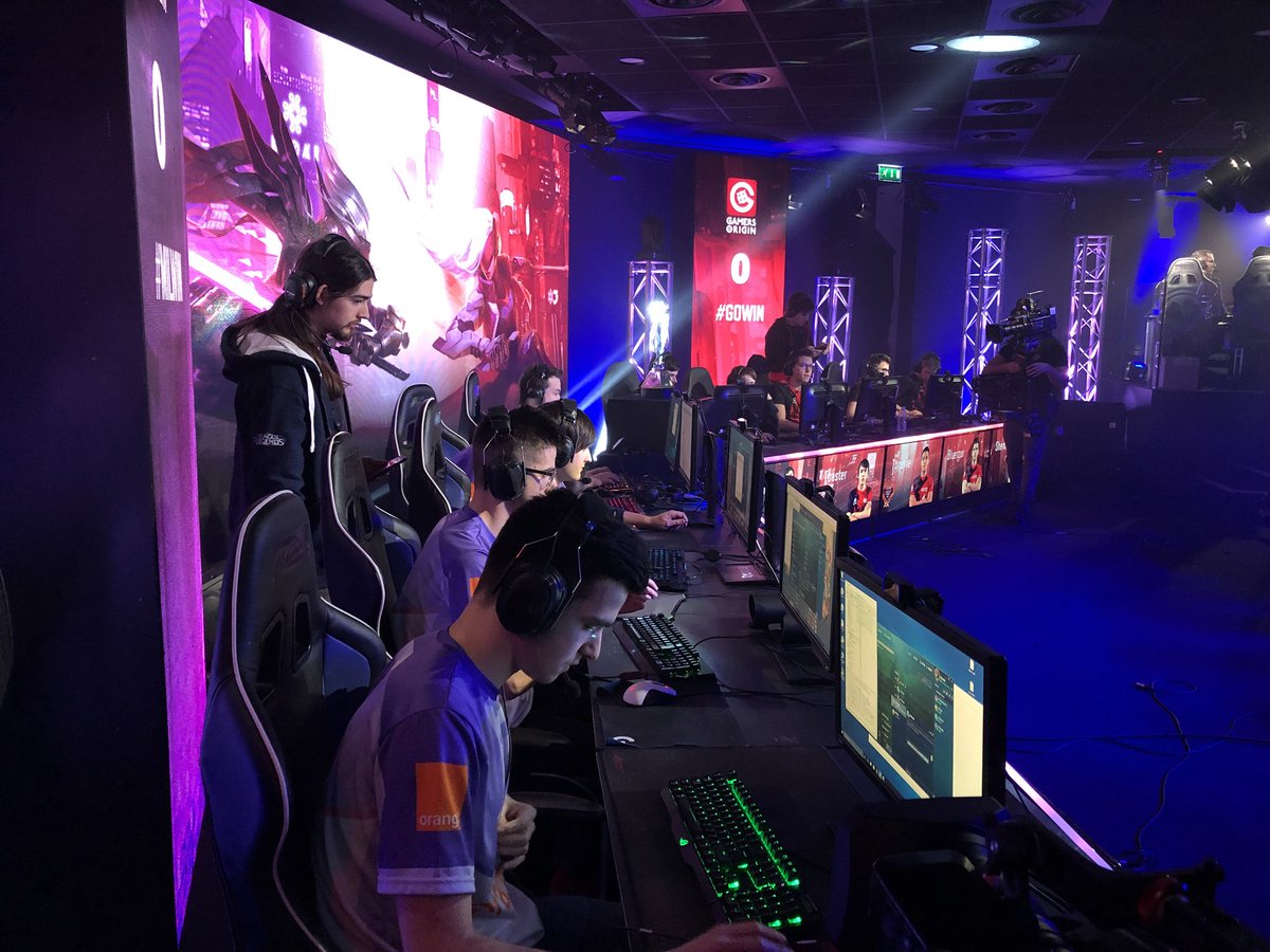 AGourlay's tweet photo. Bravo @MilleniumTeam !! Vainqueur du #CFLOL17 pour la 4ème fois de suite ! Et GG @SamishhS :) https://t.co/z8hg2jUxDp