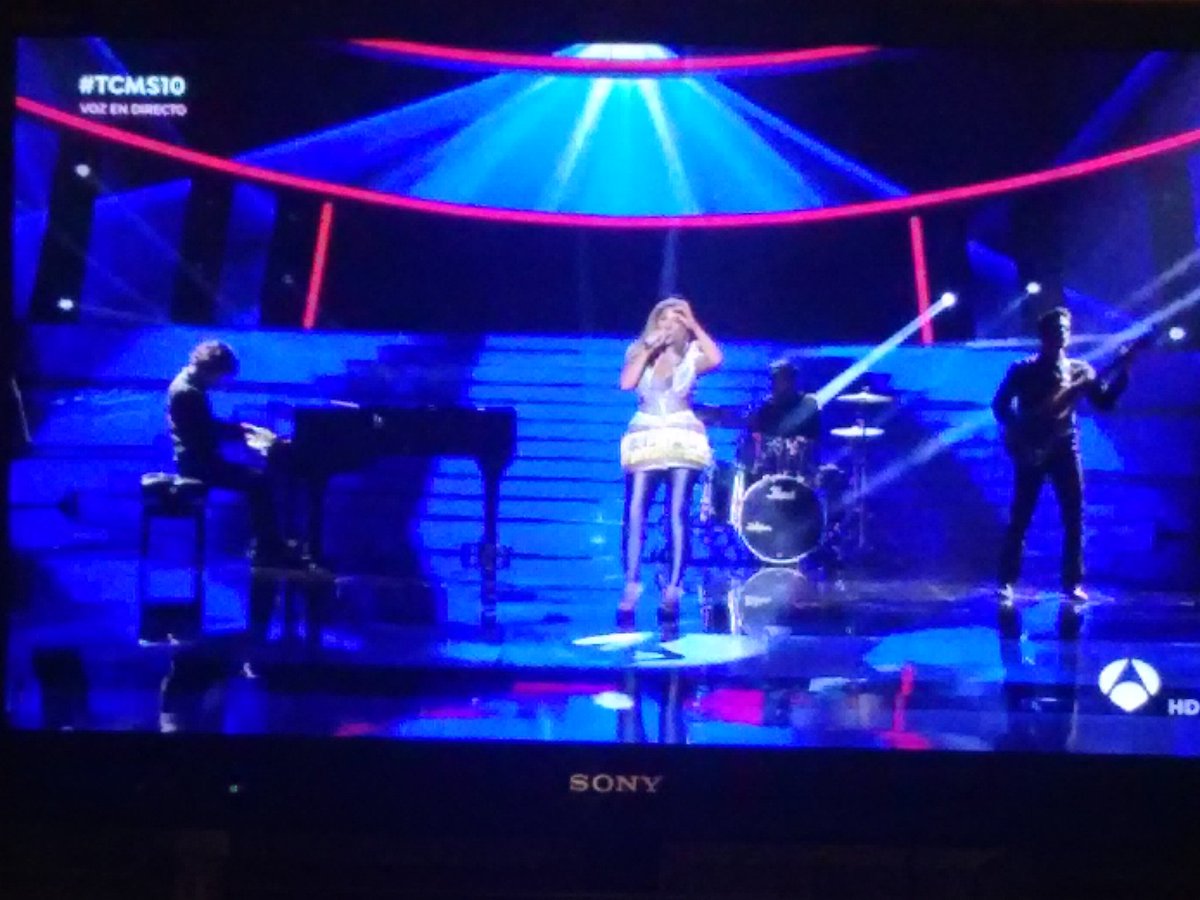 rosariozallera's tweet photo. Felicidades @Diana_Navarro por tu interpretación de #Bellonce hoy en #TCMS10 @TuCaraMSuena desde #Ecija tu fan incondicional https://t.co/jZMdOdDErG