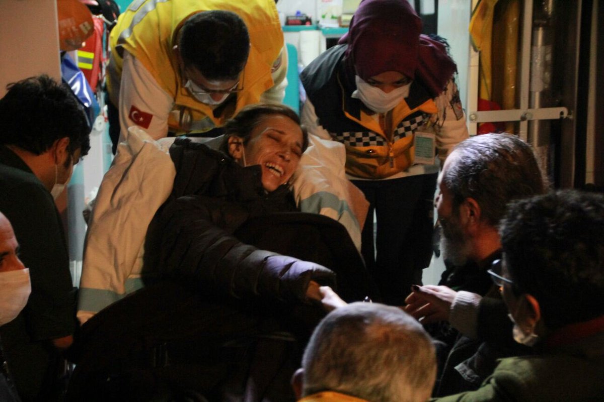 velisacilik's tweet photo. "Yiyorlar" diyen düzenbazlar bu fotoğrafa iyi baksın. Ömrümüzden yeriz, sözümüzü yemeyiz. https://t.co/gaMDz0uYLj