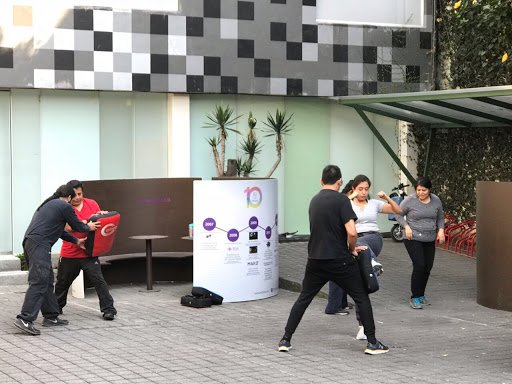 enovamx's tweet photo. En #ENOVA queremos que los #enovers estén sanos y fuertes. Participa en las sesiones de kickboxing los viernes en nuestras instalaciones. https://t.co/l7HtSfgURA