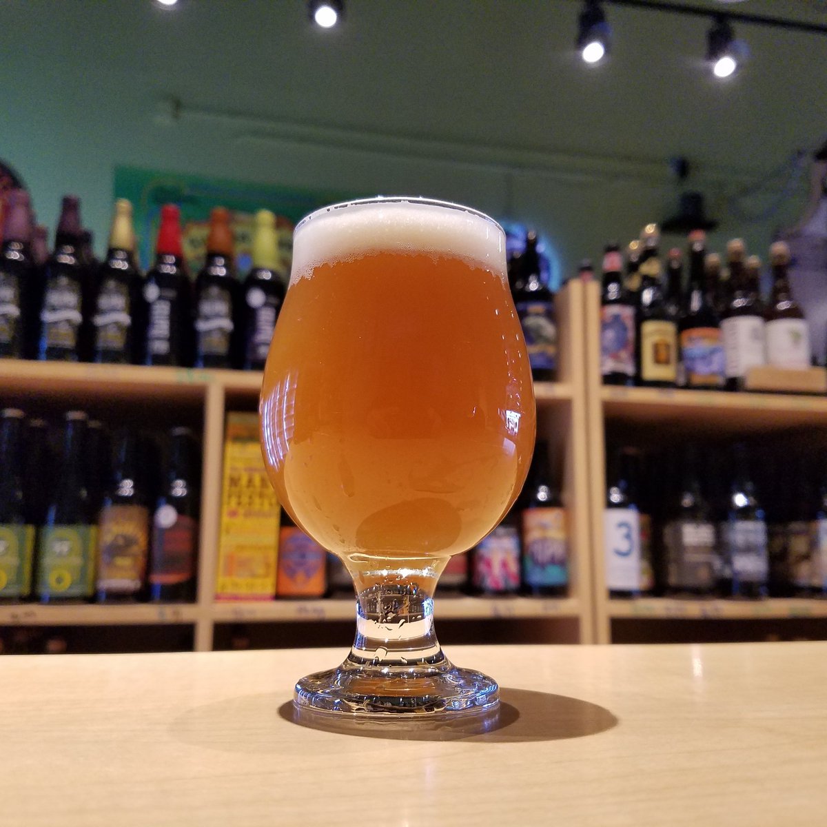 BeerBazaar's tweet photo. .@NoonWhistle Mosaic Gummy #NortheastStyleIPA now on tap!#NewEnglandStyleIPA #IndiaPaleAle #IPA #JuicyIPA #hazyipa #CloudyIPA  #DrinkLocal #DrinkIllinois https://t.co/PJnT9EGhg1