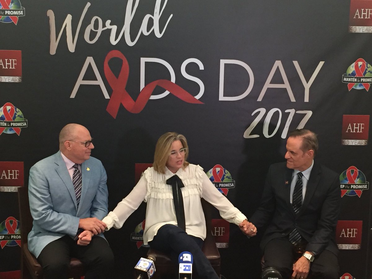 AHFcares's tweet photo. RIGHTEOUS REBELS - San Juan Mayor @CarmenYulinCruz with AHF President/Founder Michael Weinstein at our pre #WorldAIDSDay Concert press conference in Miami. #AHFWAD #AHF30 #Power2PR https://t.co/UhQgXHghzJ