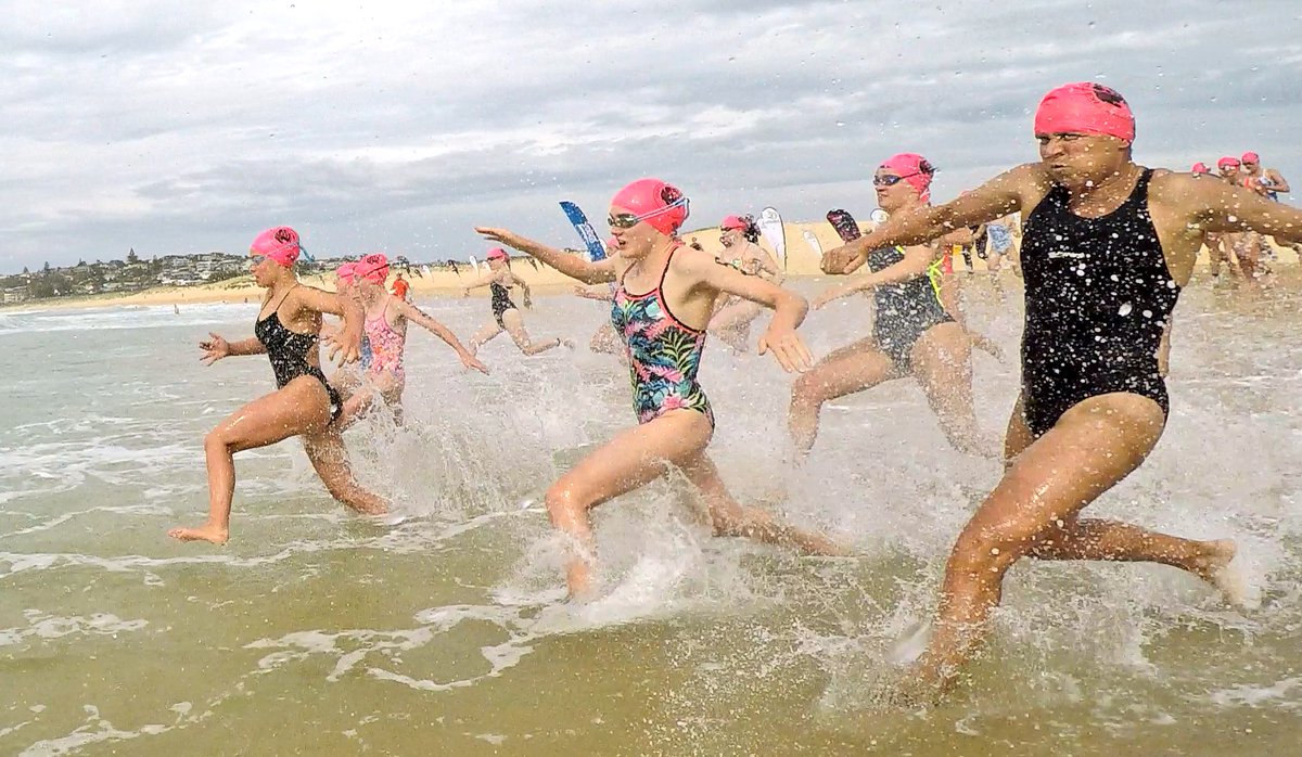 oceanswims's tweet photo. More laydees start. #NthCurlCurlSwim #3PtsChallenge Bit #Ekman #Swimming #oceanswimming #openwater https://t.co/U4dJNR3atV