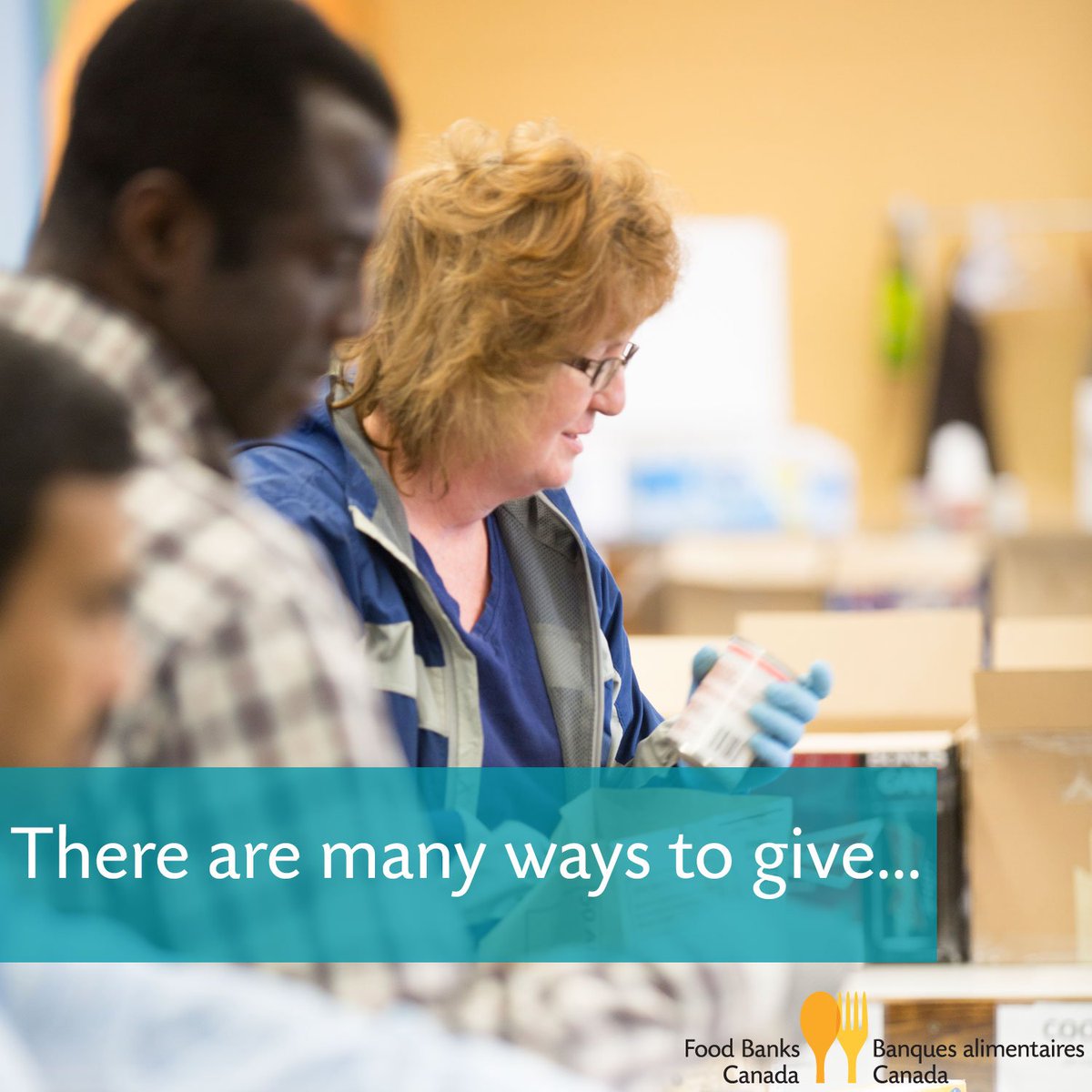 foodbankscanada's tweet photo. More and more, food banks are confronted with the question of how the public should donate. Click here for more: https://t.co/lOIQTfULz8 https://t.co/wcRok6Kxtm