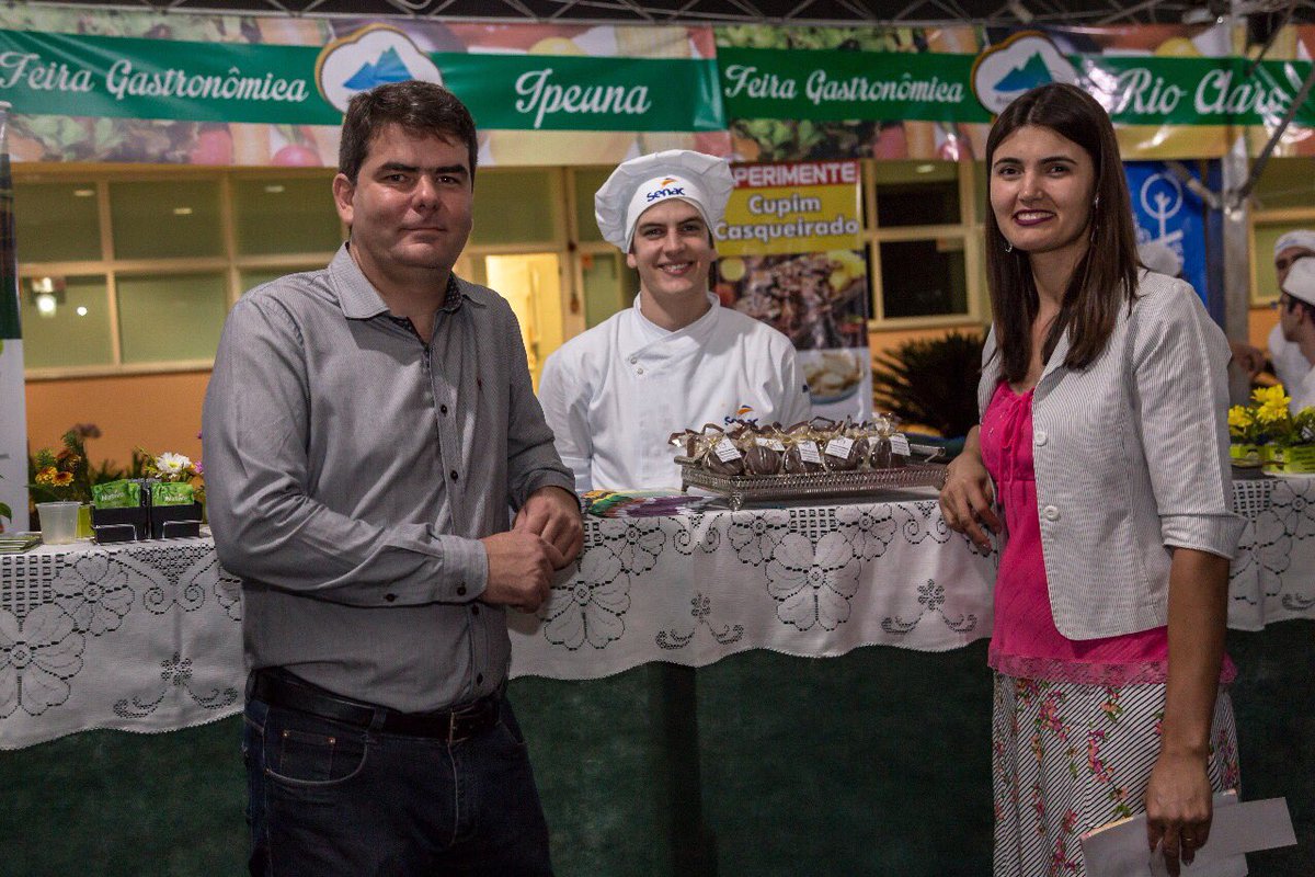 KorinAlimentos's tweet photo. Alguns momentos do dia incrível que vivemos na #FeiraGastronomicadoItaqueri esta semana! Representando o município de #Ipeuna, a #Korin trouxe delícias regionais de São Paulo com #frango livre de #antibióticos em parceria com o curso de #gastronomia do @Senac Águas de São Pedro! https://t.co/jQaWOJO5ct