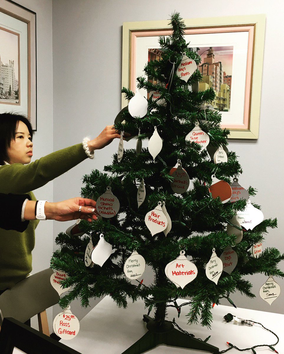 DZHPhillipsCPA's tweet photo. Our Give Back Committee is ready to fill the tree with gifts for 3 families this year, as we’re participating in the annual Adopt-a-Family #dzhpgivesback https://t.co/9cZoeFkatO