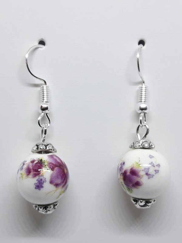 SheSaleShop's tweet photo. Auf der Suche nach neuen Schätzen? Dann habe ich was für dich! Süße Blumen Ohrringe für dich bei #Kleiderkreisel. 😍🌹😘
#Beautiful #Shopping #Fashion #Jewelry #ootd
https://t.co/xs83bGTJHO https://t.co/8GjVJvnAQ3