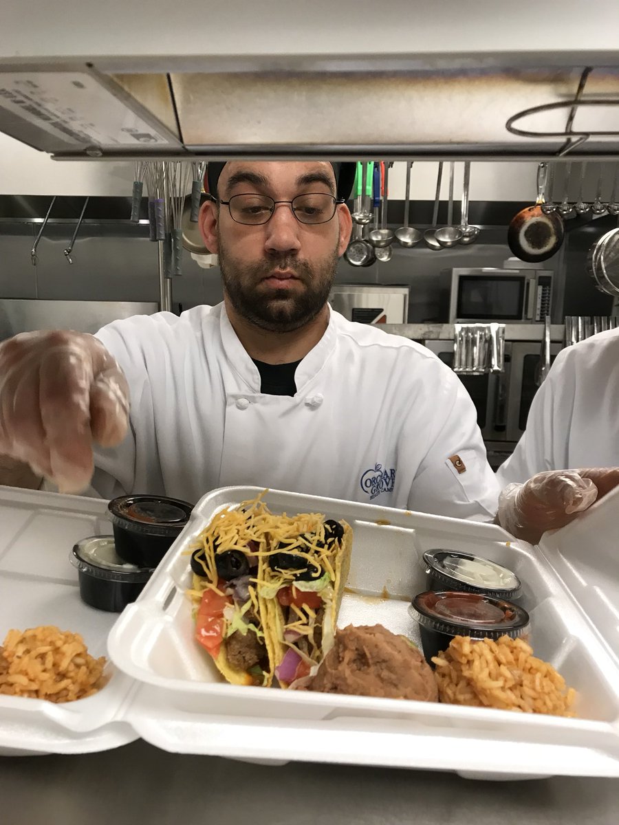 OrchardGroveHC's tweet photo. More from our tacos to go community event! https://t.co/jOmuuHVFXv