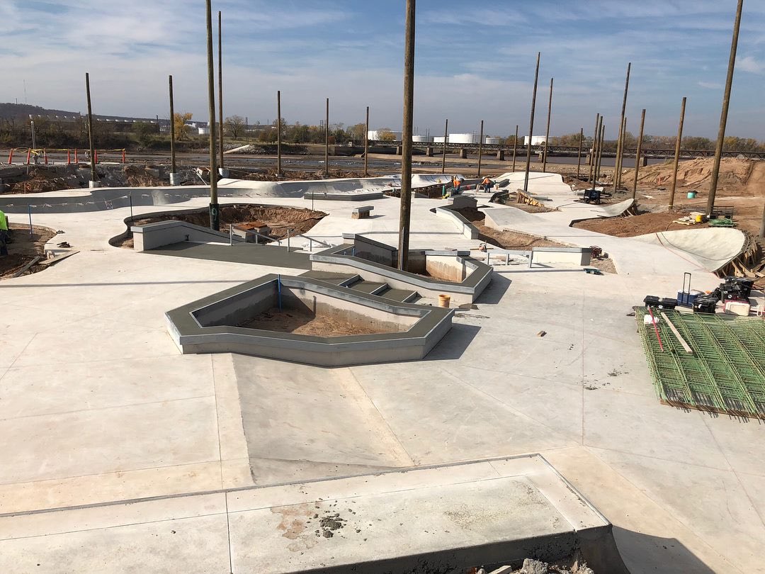 CAProductions13's tweet photo. Some huge progress on the Tulsa Oklahoma Skatepark!
Follow 👉 @CAsk8parks 👈 for more updates! #buildskateboarding #caskateparks #caproductions https://t.co/FZPEpqhYmk