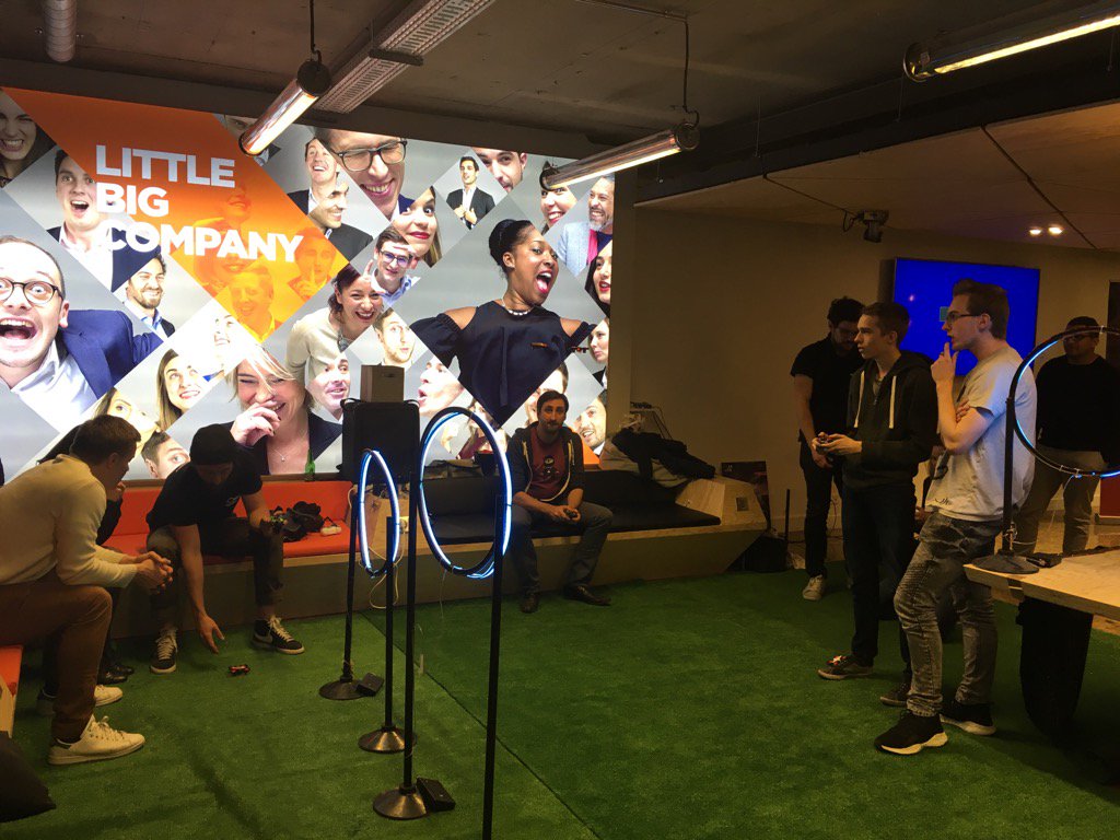 finaxys's tweet photo. Drone contest avec notre partenaire #droneez #FinHack6 https://t.co/6UHY434FMC