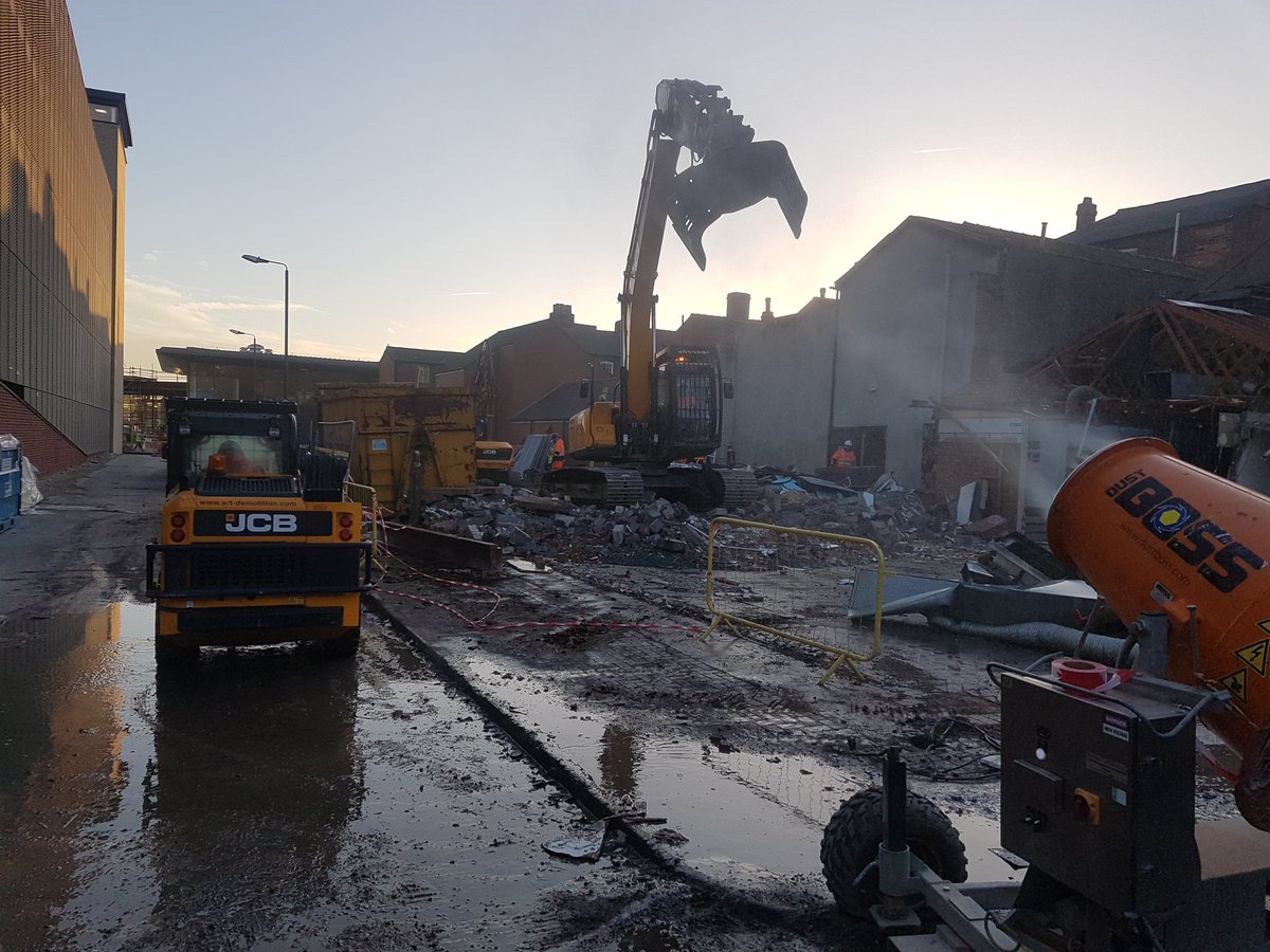 ARTDemolition's tweet photo. Sincil street ahead of program, operatives doing a fantastic job, largely down to our 2 site managers planning. Working with great clients and contractors 👍
Dust control! because we have all the gear 😉🤚#localprofessionals https://t.co/HCJyAbMPMj