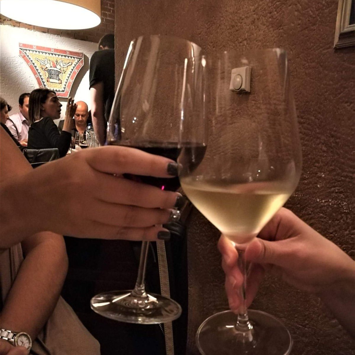 CyWineFest's tweet photo. Enjoying glass or 2 of #LOEL 's indigenous #Cypriot 2005 #Maratheftiko &amp; 2009 #Xynisteri. Perfect way to start a weekend! 
#CyWineFest #feelgoodfriday #TGIF #whitewine #redwine #wine #winelover #Cypriotwine #CyWine #Cyprus #friends #Pinnekrasinasheiszoin #Drinkingwinegivesyoulife https://t.co/MzXrAcHY6H