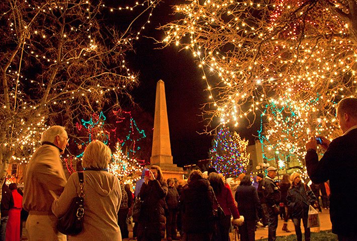VisitSantaFeNM's tweet photo. We'll see you here on the historic Santa Fe plaza this evening for the annual Christmas Tree Lighting on the Plaza. Festivities start at 3pm with the Girl Scout Choir. Santa Claus at 4 pm and the main lighting ceremony at 6pm. #SantaFeNM #TheCityDifferent https://t.co/L8pCgSY7zp