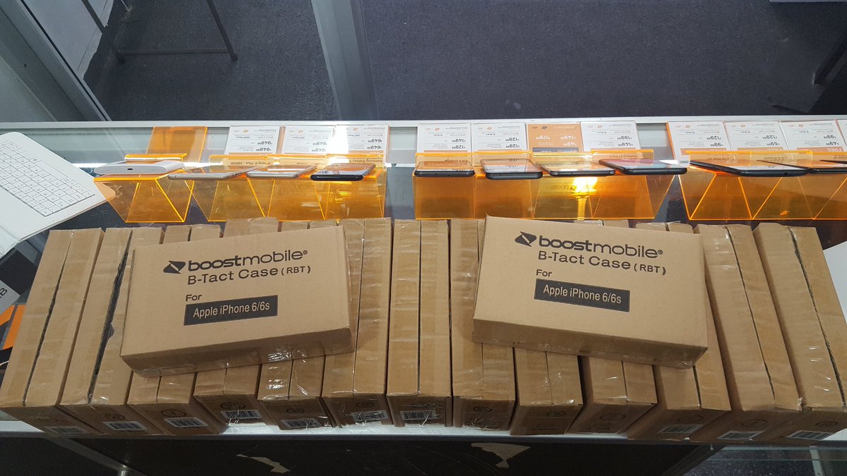 bvmobile1's tweet photo. New official #BoostMobile accessories arriving in store
#TGIF #HappyWeekend #BlackFriday2017 https://t.co/ohworHdeEm