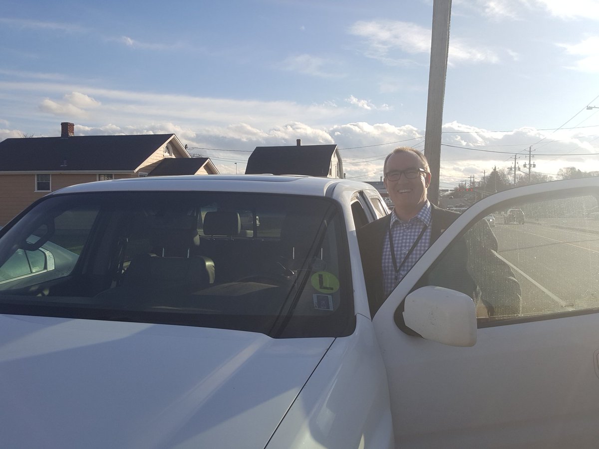 PEILiberalParty's tweet photo. MLA @ChrisPalmerD21 is on his way to pick up a #D11 constituent and taking him to the advance poll happening today! If you'd like Chris or another member of @BobDoiron11's team to drive you to the polls call HQ at 902-894-1642 #PEI #PEIPoli https://t.co/qGtdVkROEN