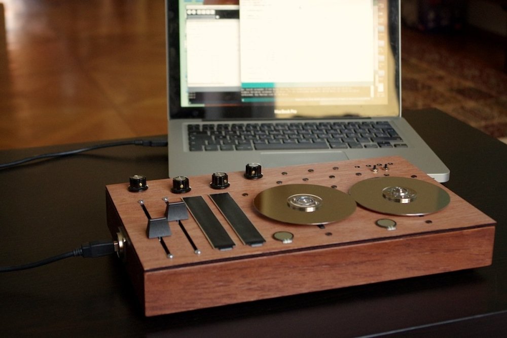 hackaday's tweet image. We&apos;re watching demos of wooden sensor box for controlling #PureData on #Hackadayio: bit.ly/1Yd6Jnl