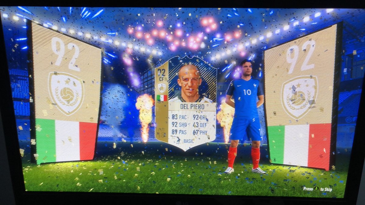 Plute93's tweet photo. It’s taken a lot of perseverance, but WHAT A PULL!!! I’m done with Fifa points #LightningRound #fifa #FUT18 #blackfriday #delpierro https://t.co/Z0o2X0i72r