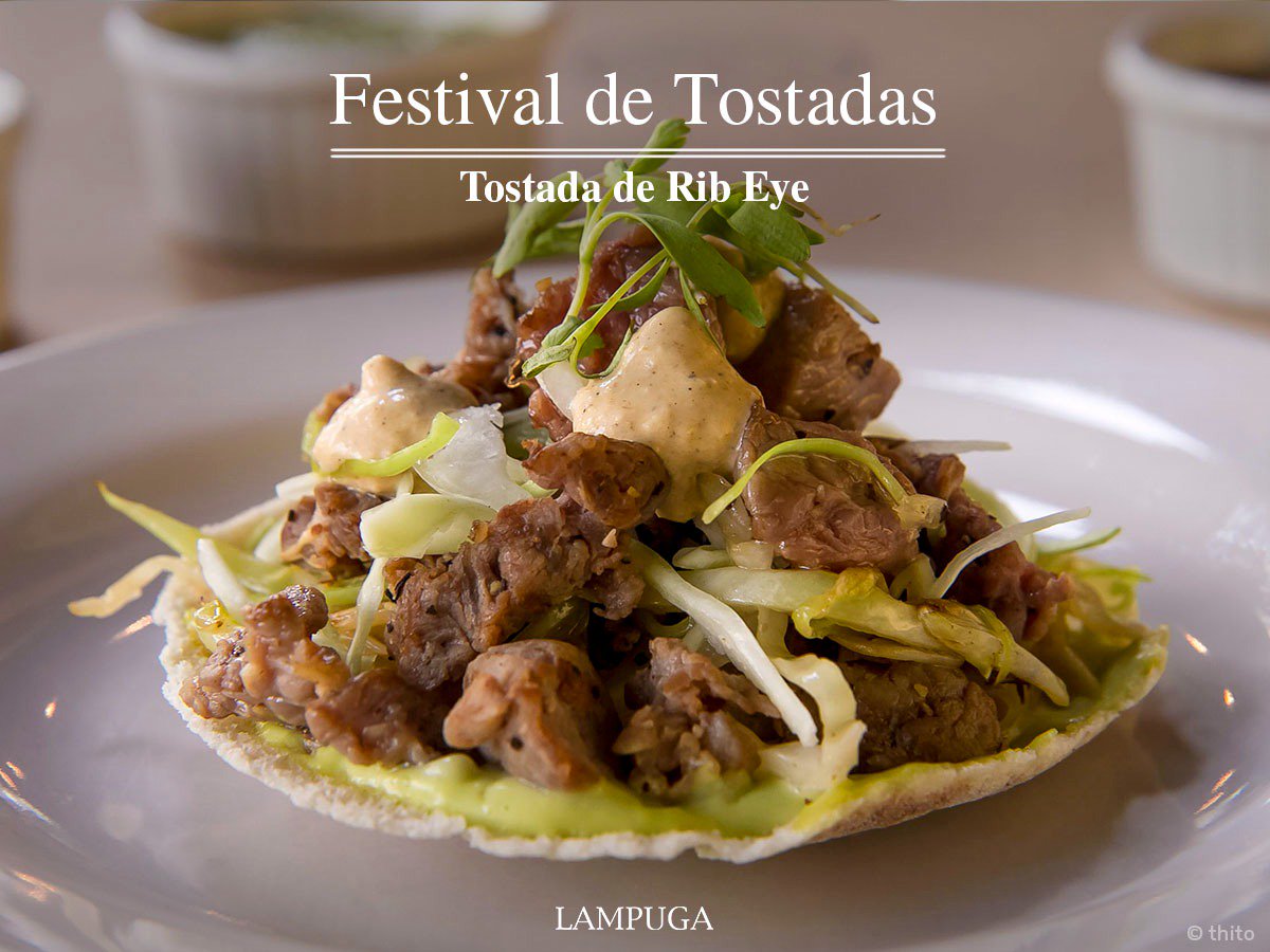 El #FestivalDeTostadas llego a LAMPUGA, tenemos deliciosas sugerencias esperando por ti.
Tostada de Rib Eye 
Aderezada con mayonesa de cebolla tatemada con chile serrano #MenúLampuga