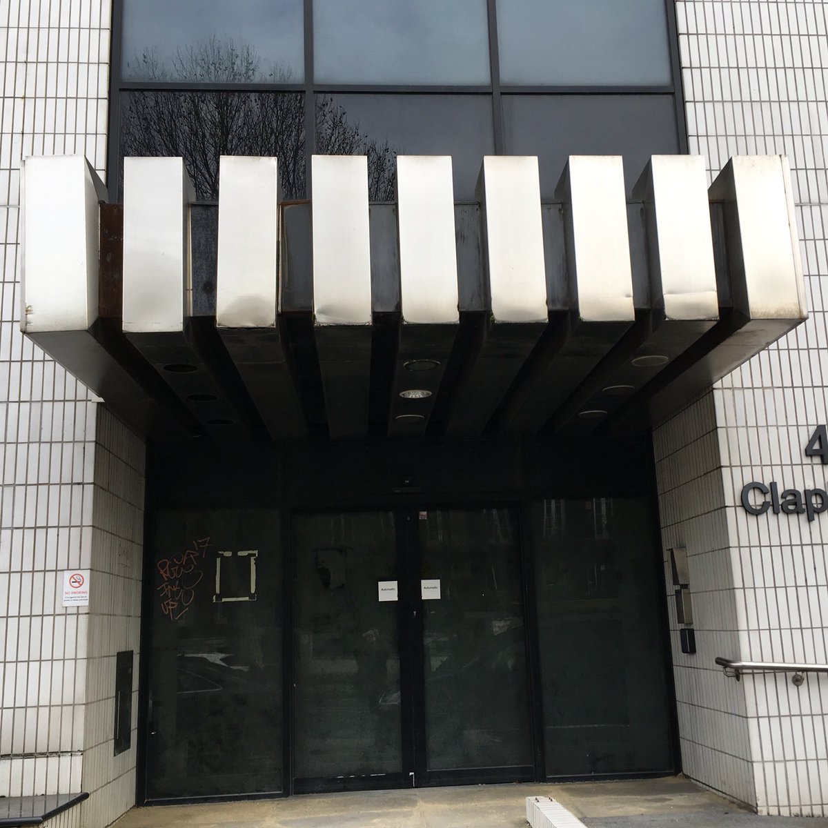 richardprice500's tweet image. Kennington Oval.  St Mark’s Church, former Children’s Hospital, old @OtisElevatorCo HQ, former Chinese restaurant.
#StructuredPerambulation 
#London