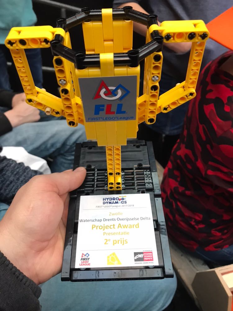 En vandaag <a href="/PieterZandt/">PieterZandt</a> #urk #nou #FIRSTLEGOLeague #FLL #deltion 2e plaats. Gefeliciteerd!