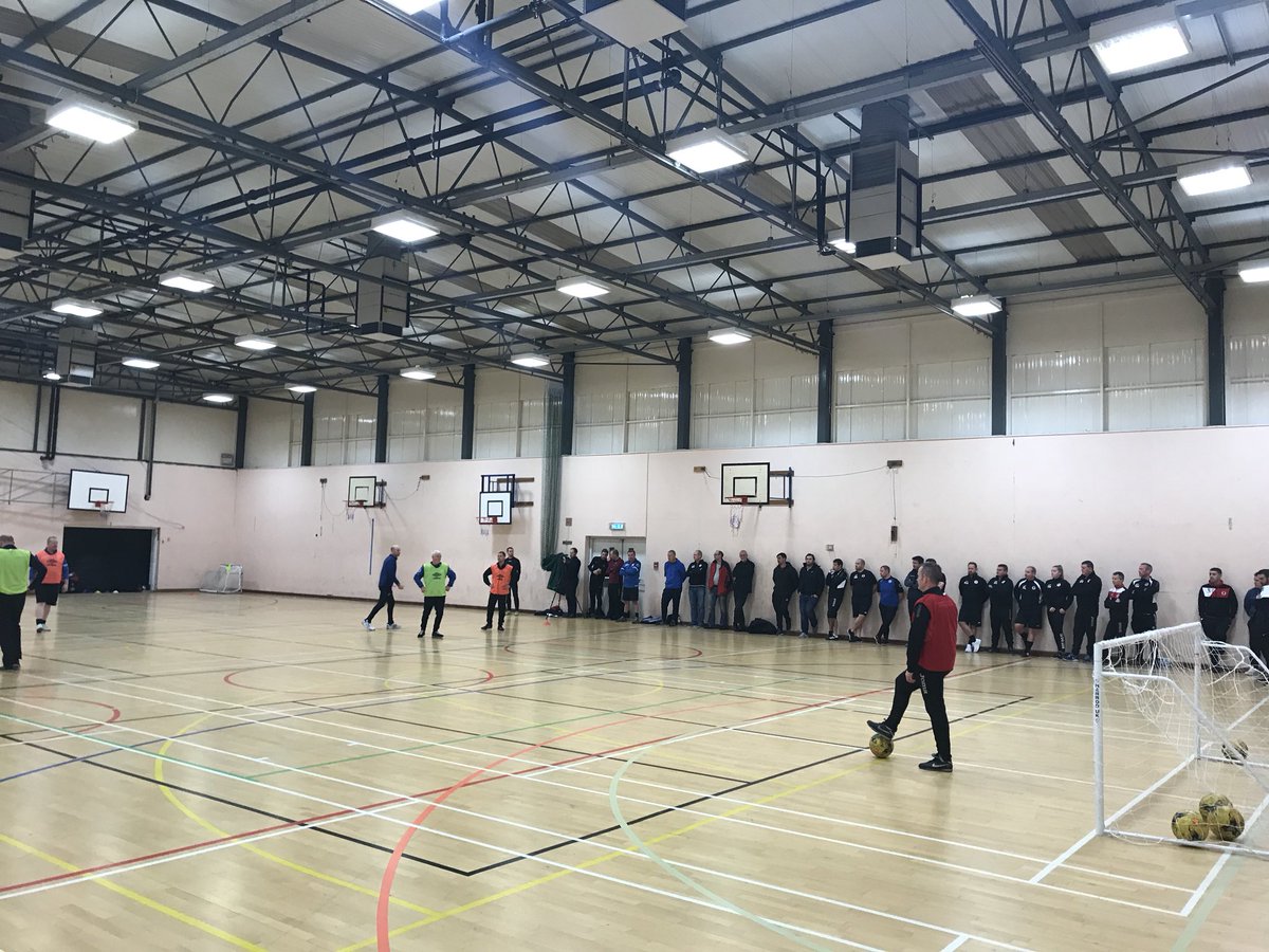 heartscoaching's tweet image. We’re out in Penicuik tonight filming our Street Games in service with @ch4lkster! Around 40 coaches in attendance! Great to see so many eager coaches embracing street football!⚽️ #PlayTheGame