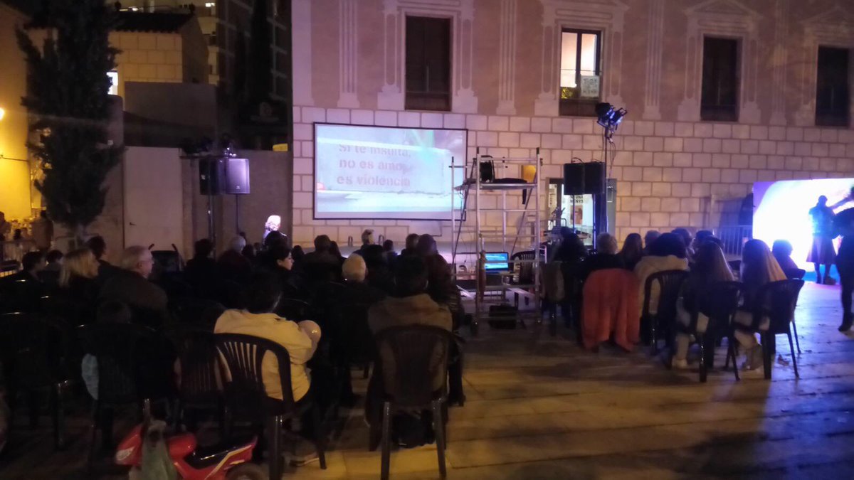 AktesEvents's tweet photo. Avui amb els actes de celebració del dia internacional per l’eliminació de la violència vers les dones
 #25N #NiUnaMes #EnsVolemVives #BCNantimasclista 
 @BCN_Dones
 @Bcn_NouBarris
 @canbaste https://t.co/mZTwdHrHm3