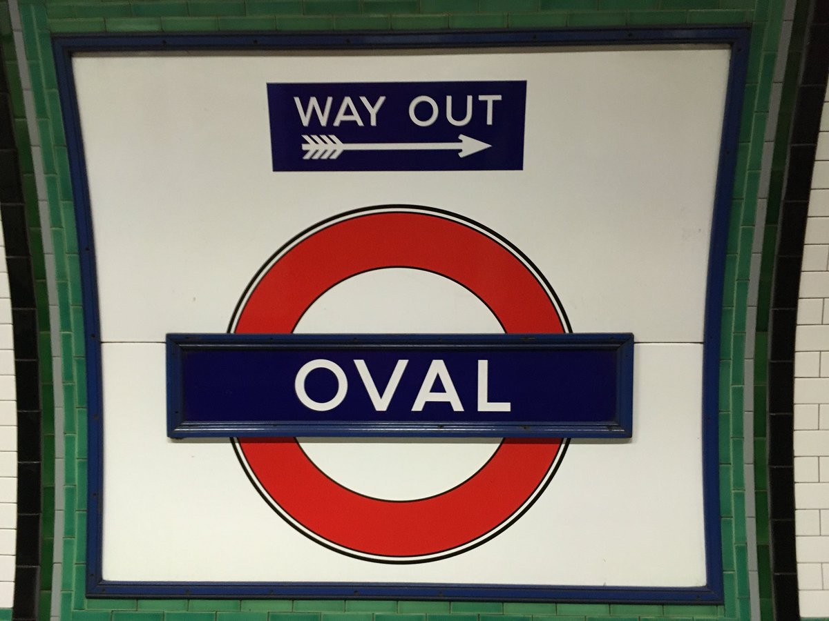 richardprice500's tweet image. Kennington - Oval station - showing the wider tube of the expanded platforms from the 1920s modernisation of the City and South London Railway. 
#StructuredPerambulation 
#London