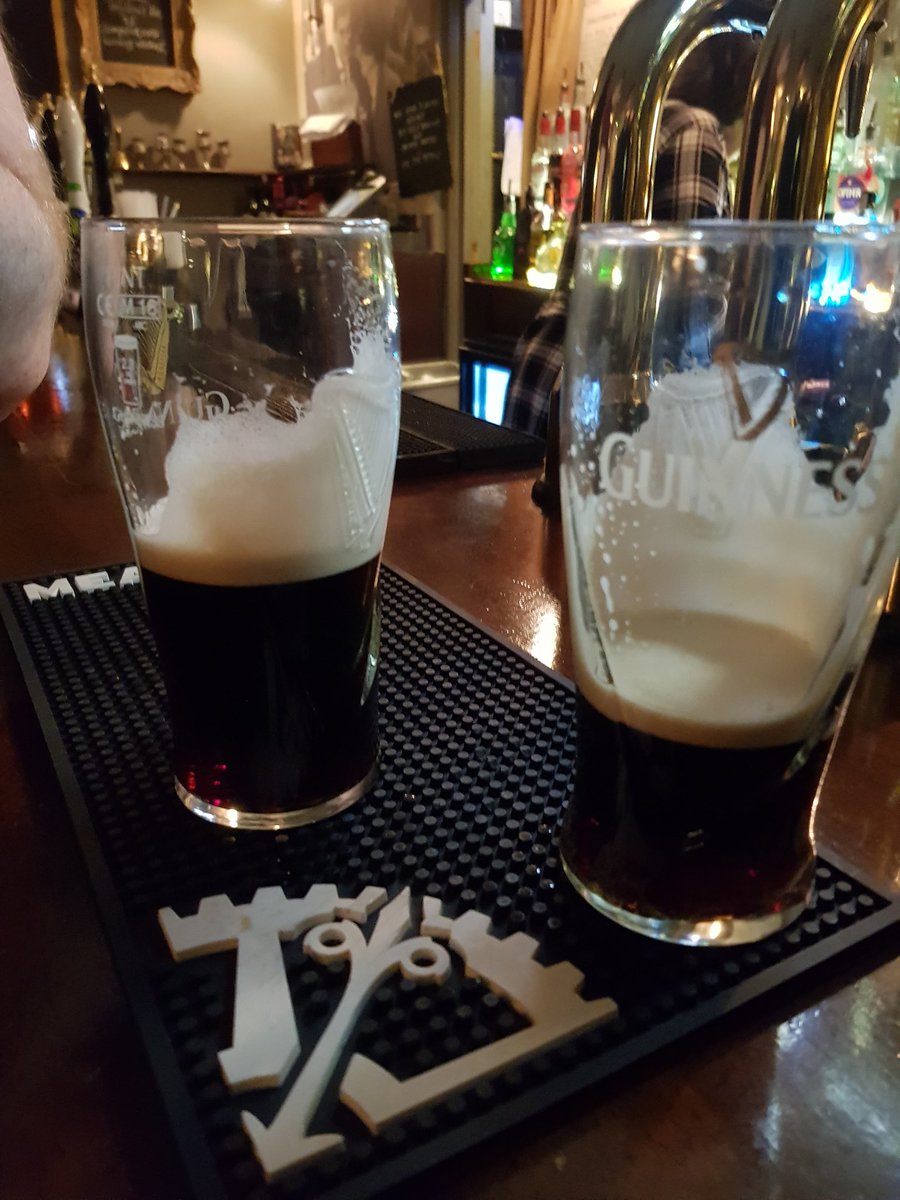 LondonGuinness's tweet photo. Magpie &amp; Stump, Old Bailey
Glass -  5/5
Pour - straight pour, quick 2 stage. Good settle 4/5
Taste - very smooth, creamy, light coffee 7/10
Legs - good endurance, lasts well 7.5/10
Overall 78 /100 - perfect pint for a post acquittal celebration #London #Guinness #pubs #libor https://t.co/kGnSHnHYje