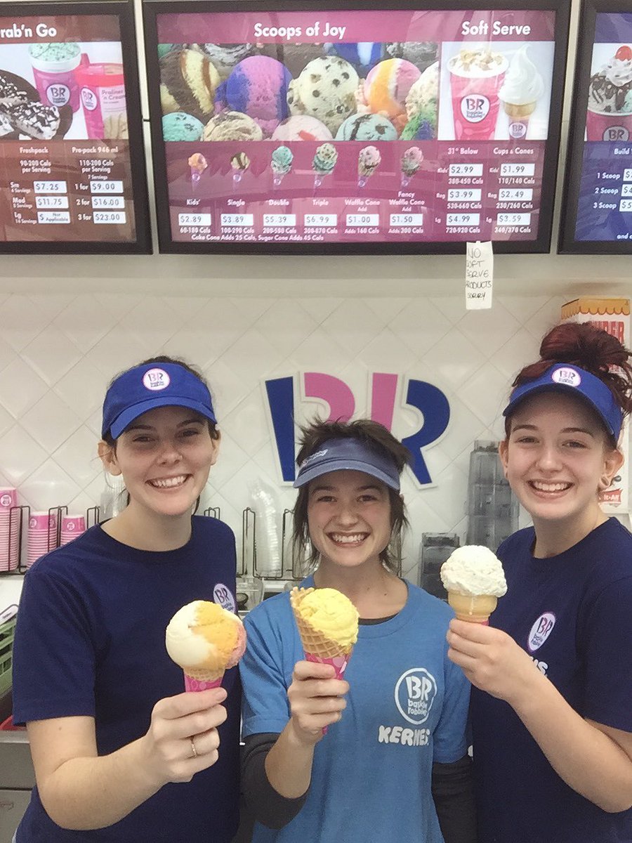 Br31Hamilton's tweet photo. Happy Friday! What better way to kick off the weekend than with a scoop of your favourite flavour? Always scooped with love by our friendly staff and popcorn is always 10% off with your purchase!
#baskinrobbins #31flavours #happyfriday #dailydeals #scoopsofjoy https://t.co/NNc9kQKV1a