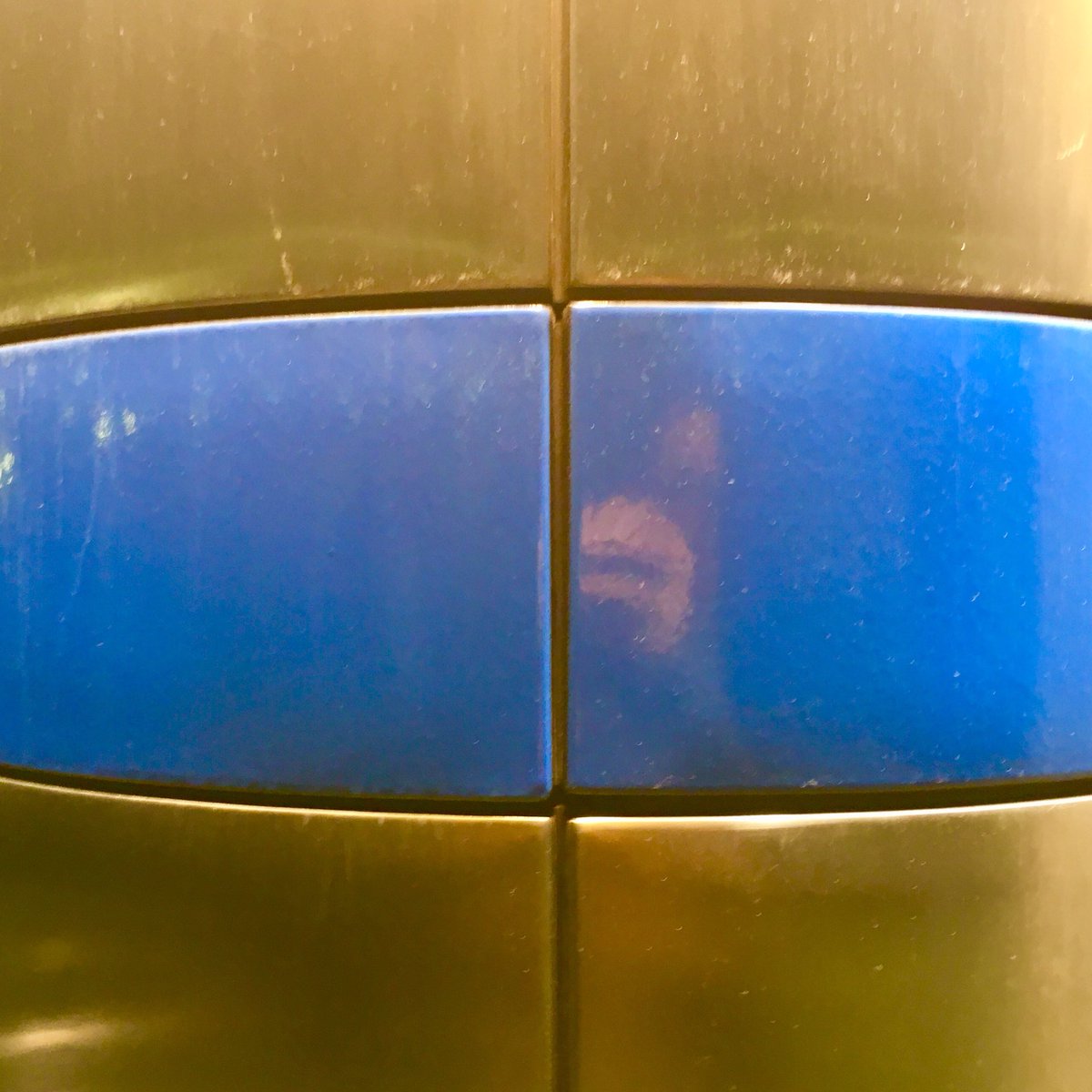 richardprice500's tweet image. Knightsbridge, pillars.
#StructuredPerambulation #London